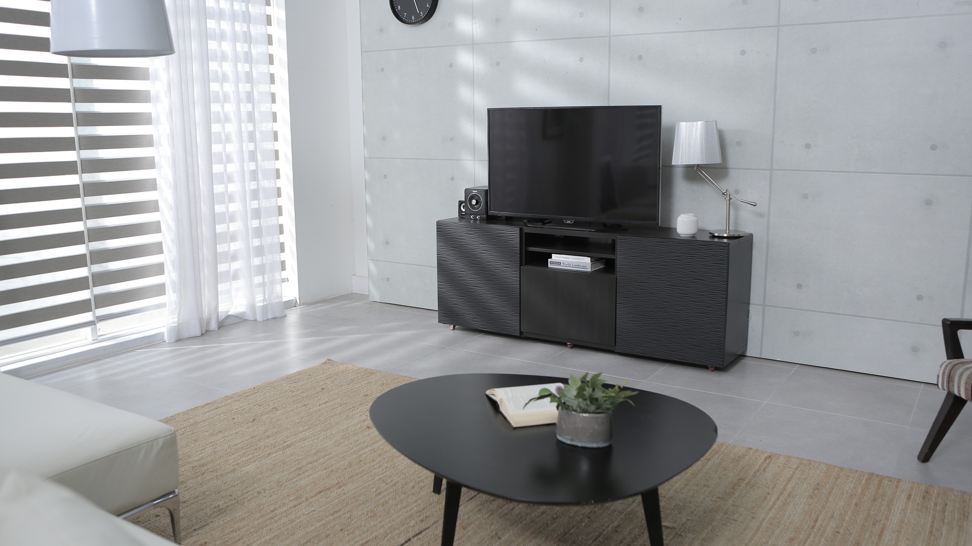 Sparkle and Shine: Keeping Dust at Bay on Glass and TVs